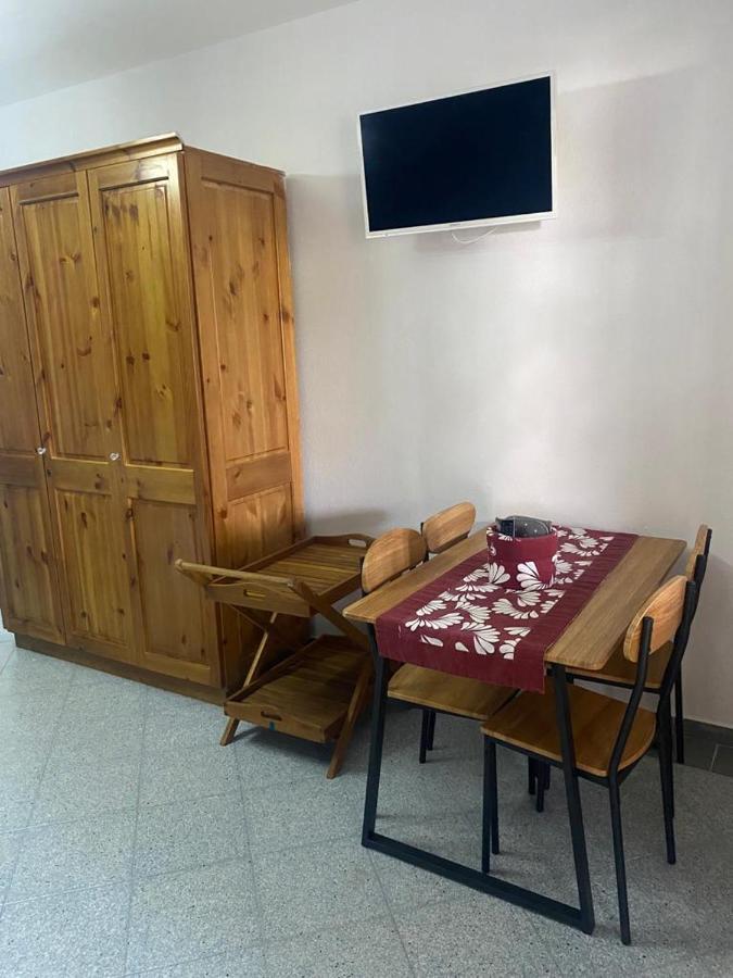 Le Stanze Del Mare Aparthotel Голфо Аранчи Екстериор снимка
